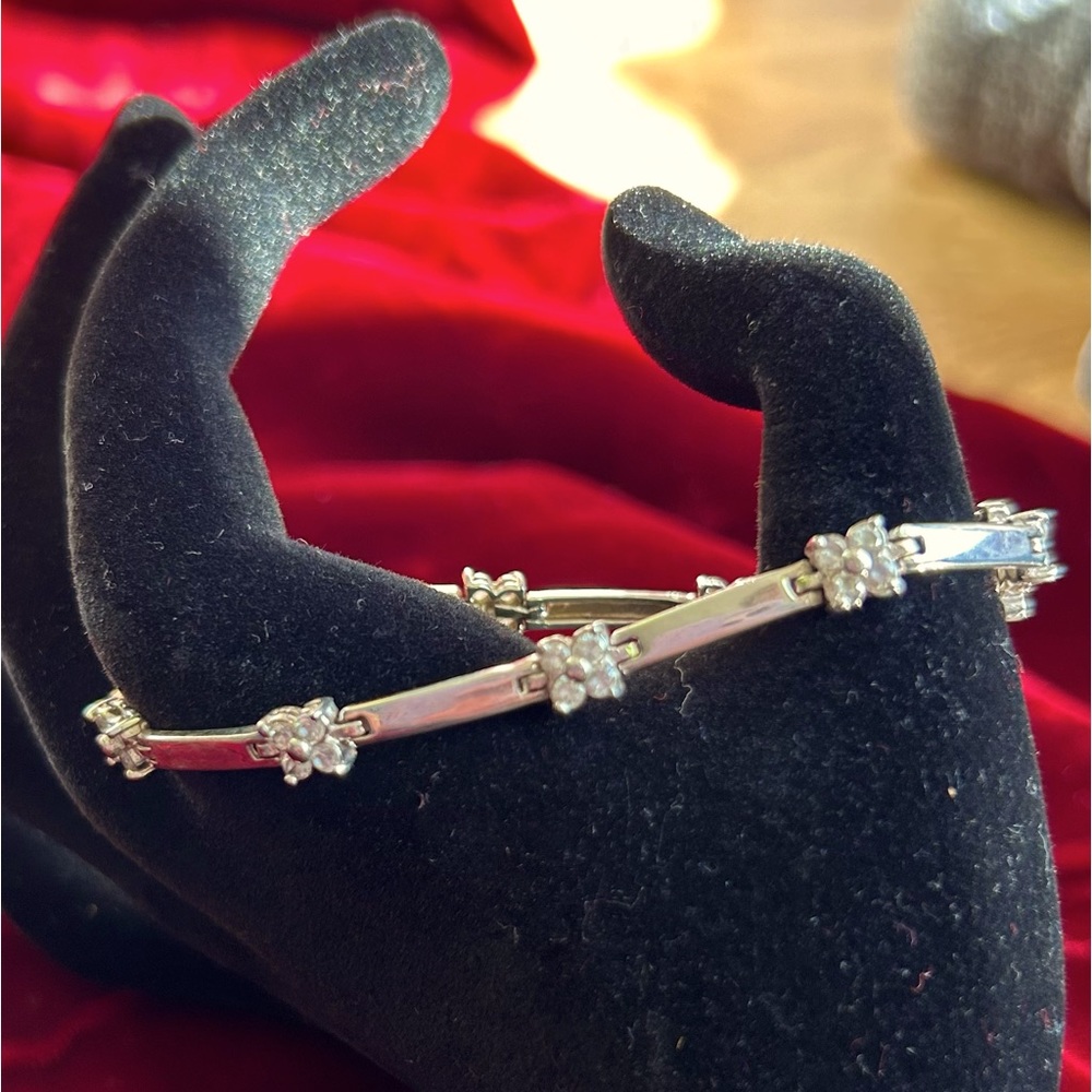 Vintage Sterling Silver CZ Flower bracelet